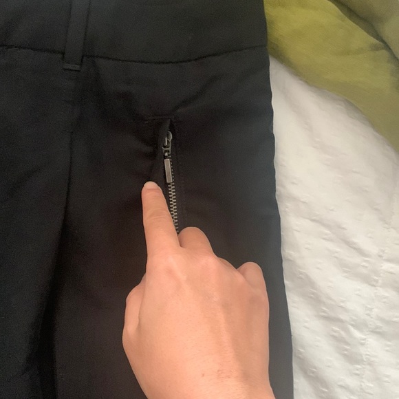 Club Monaco Pleated Front Ankle‎ Cigarette Leg Pants. Size 8 - Picture 3 of 8